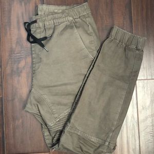 Bullhead jogger pants